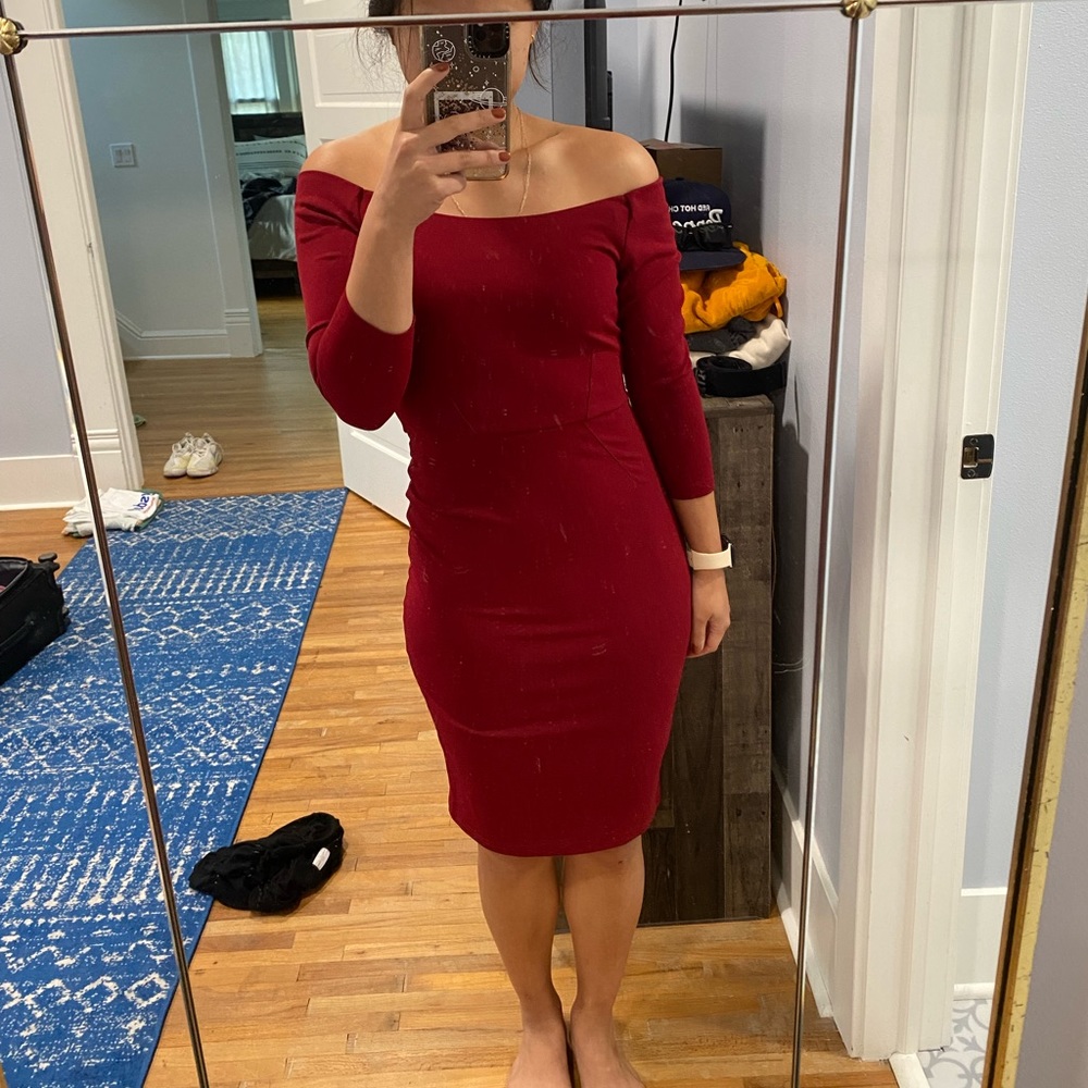 Lulus red sheath dress size s